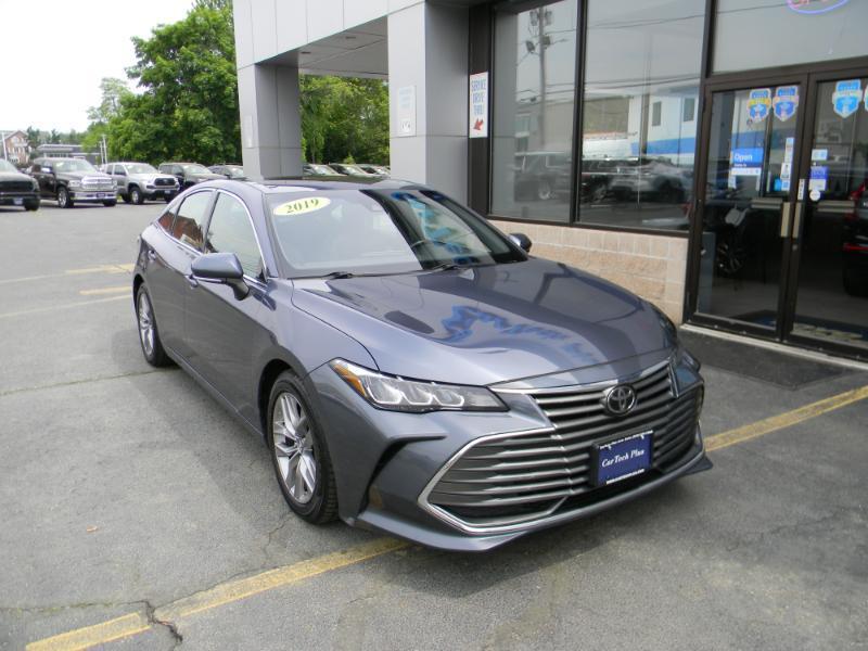 Toyota Avalon  2019