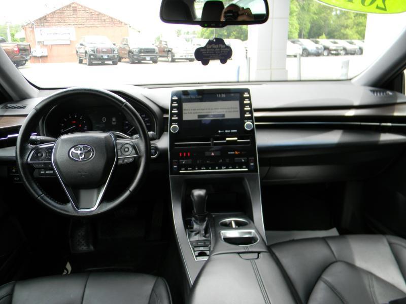 Toyota Avalon  2019