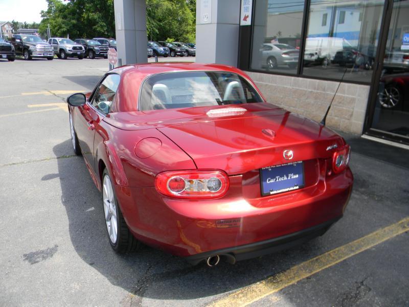 Mazda MX-5 Miata  2010