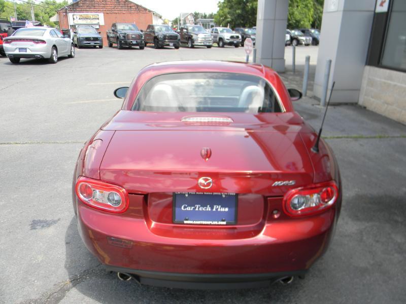 Mazda MX-5 Miata  2010