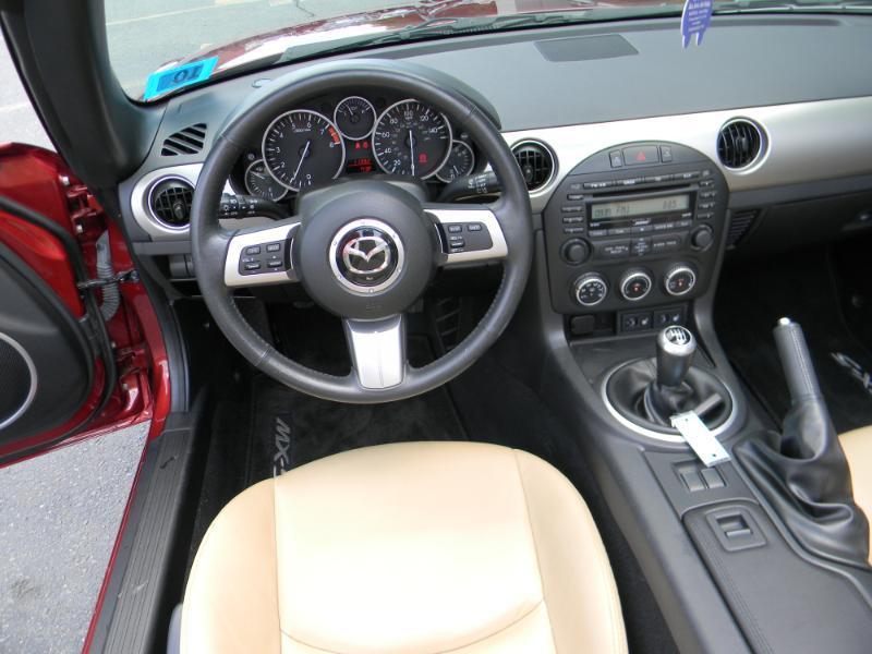 Mazda MX-5 Miata  2010