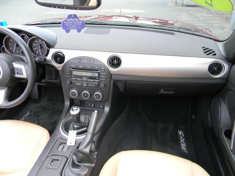 Mazda MX-5 Miata  2010