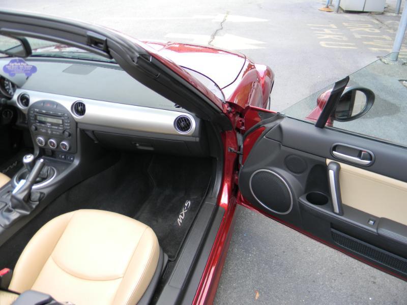 Mazda MX-5 Miata  2010