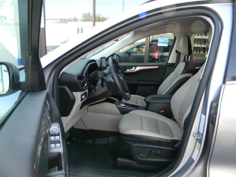Ford Escape Hybrid  2022