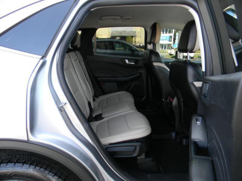 Ford Escape Hybrid  2022