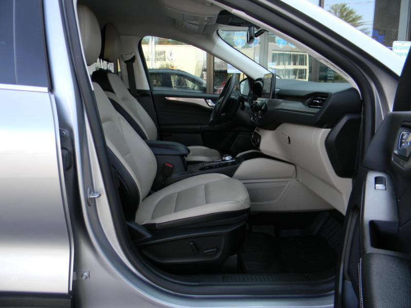 Ford Escape Hybrid  2022