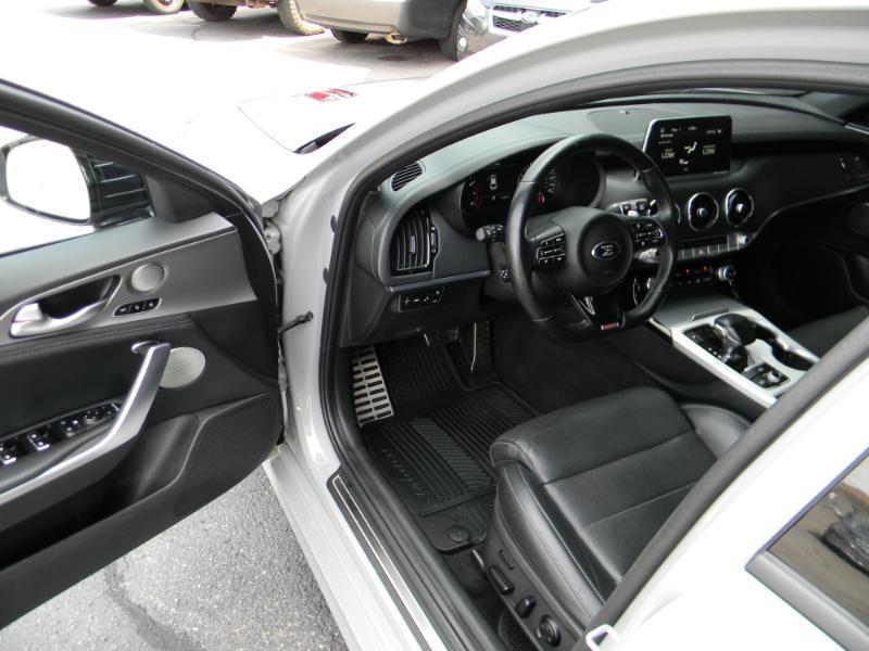 Kia Stinger  2019