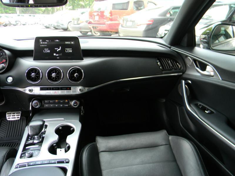 Kia Stinger  2019