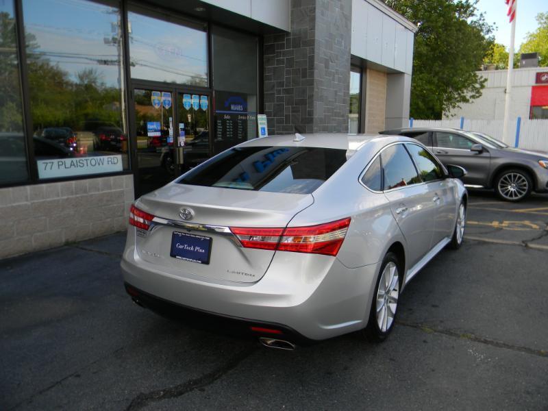 Toyota Avalon  2013