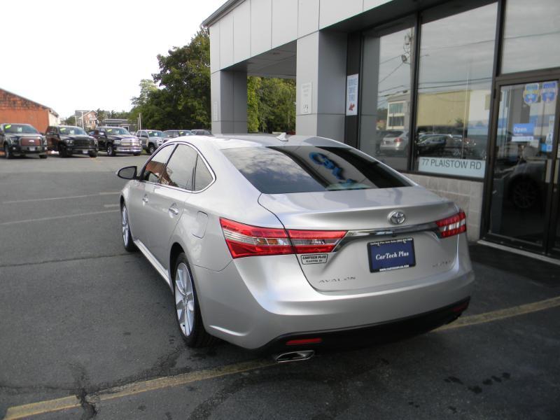 Toyota Avalon  2013