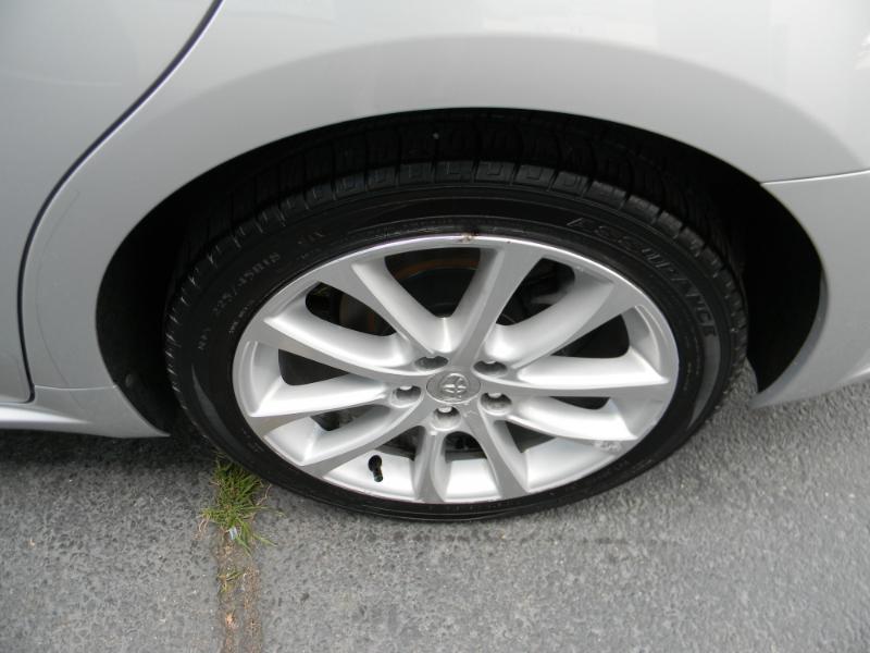 Toyota Avalon  2013