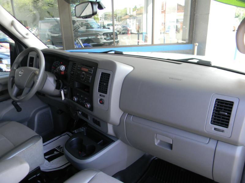Nissan NV Cargo  2016