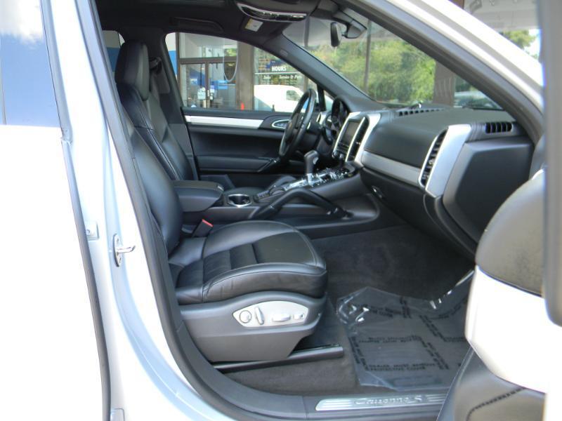 Porsche Cayenne  2014