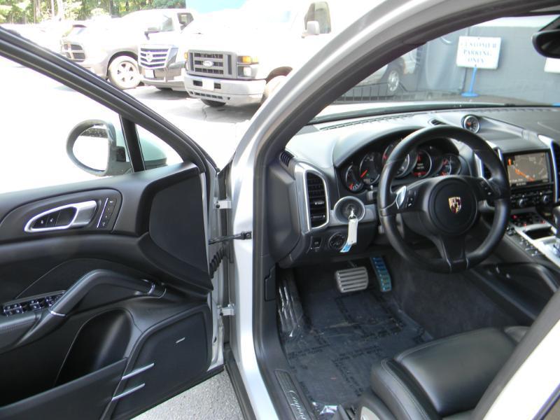 Porsche Cayenne  2014