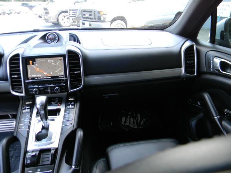 Porsche Cayenne  2014