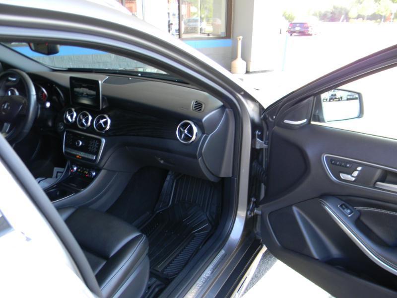 Mercedes-Benz GLA-Class  2019