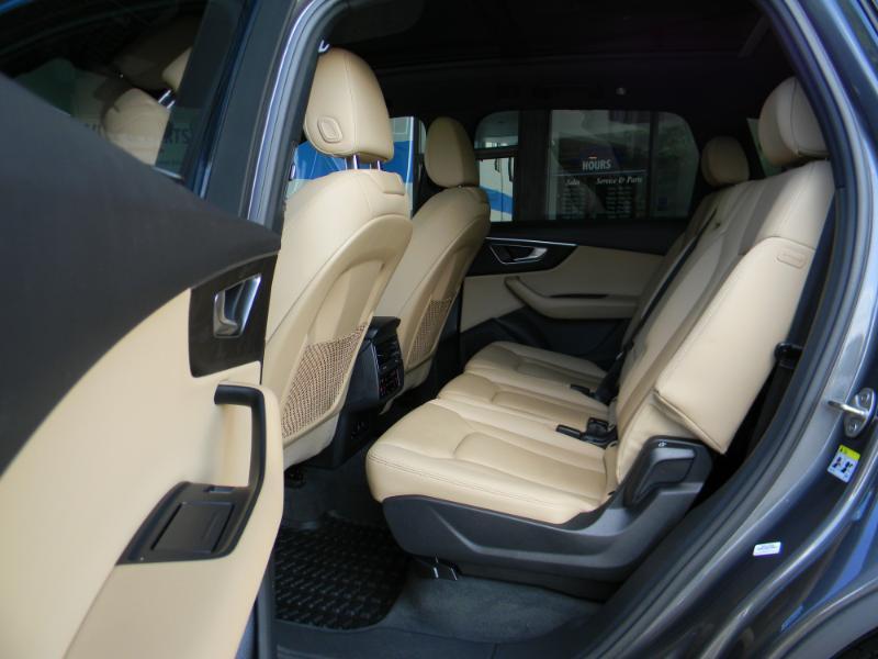 Audi Q7  2022