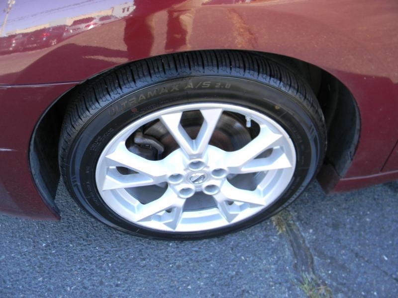 Nissan Maxima  2012