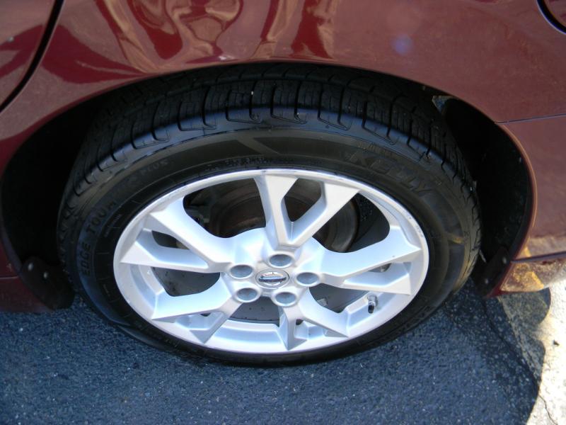 Nissan Maxima  2012