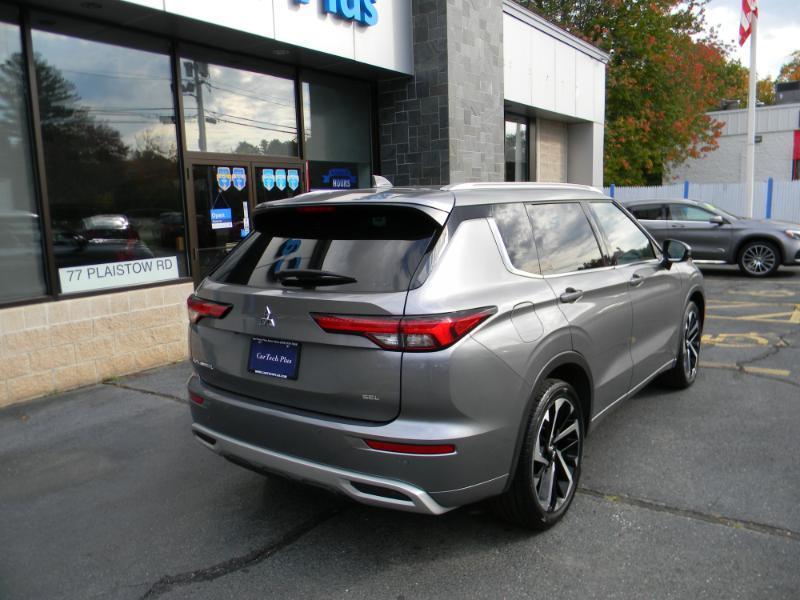 Mitsubishi Outlander  2022