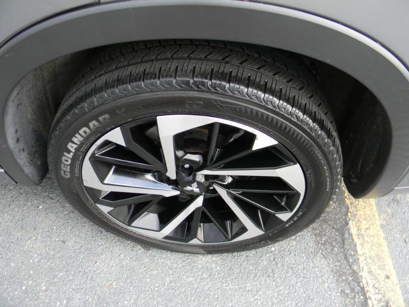 Mitsubishi Outlander  2022
