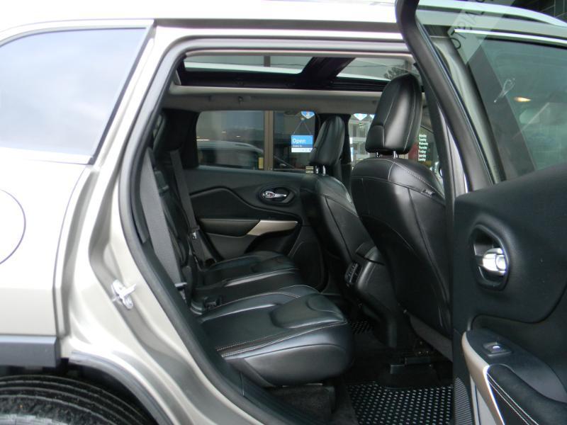 Jeep Cherokee  2017