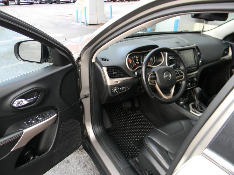 Jeep Cherokee  2017