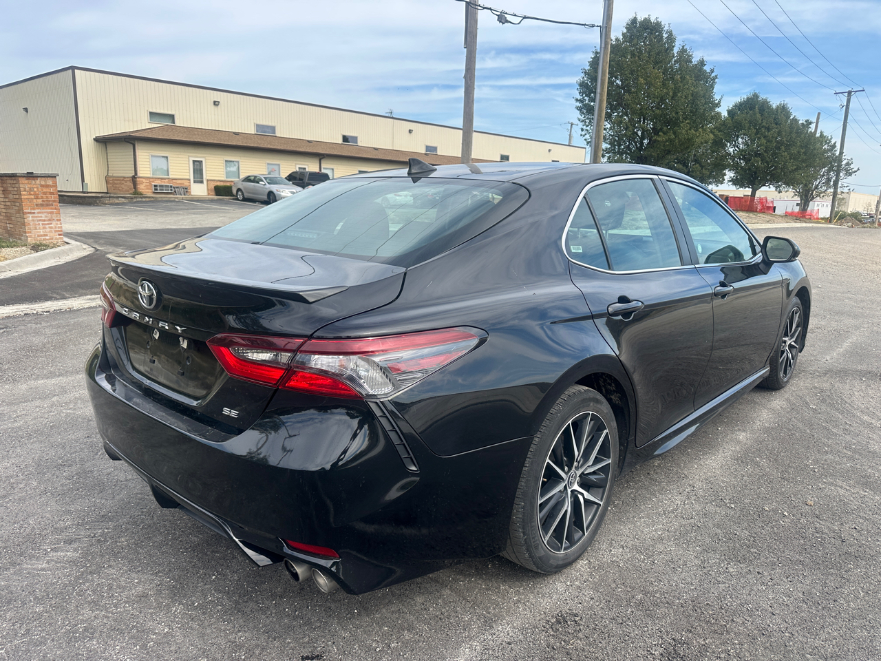 2024 Toyota Camry SE photo 2
