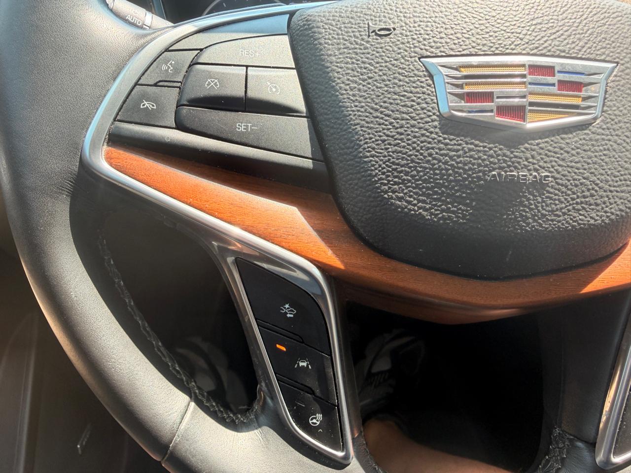 Cadillac XT5 Platinum AWD 2017