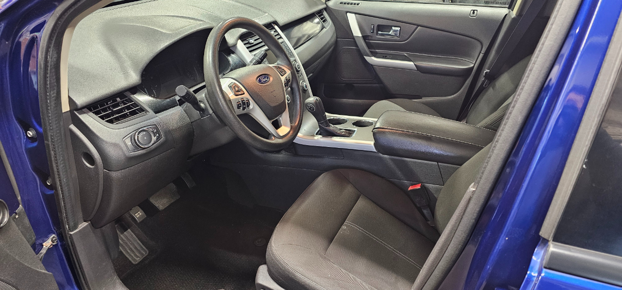 Ford Edge SE FWD 2014