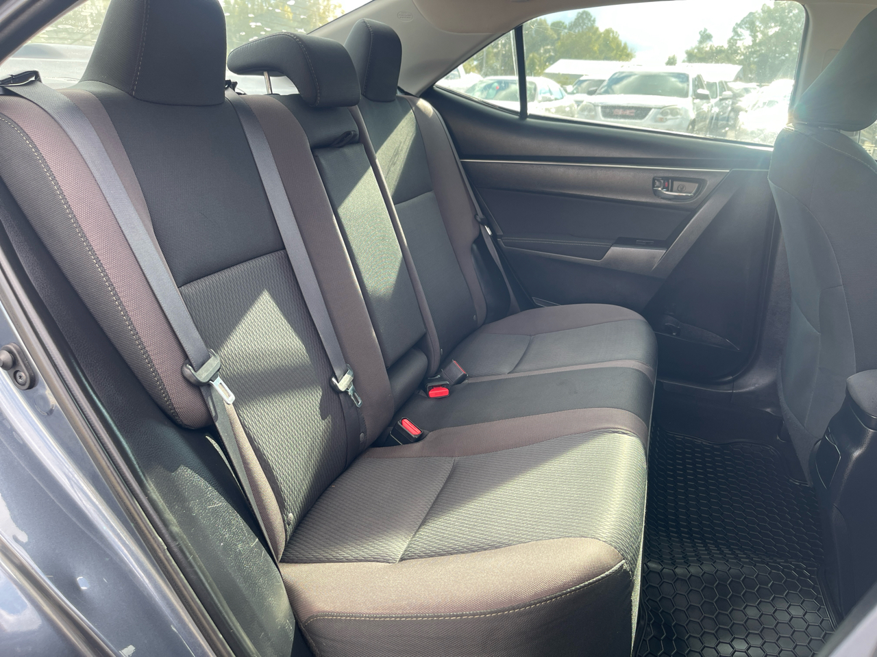 Toyota Corolla L 2017