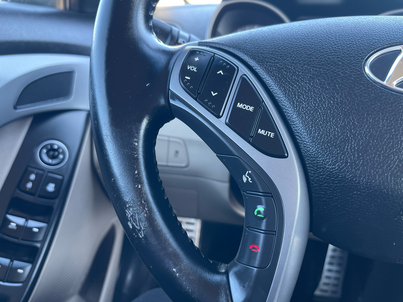 2015 Hyundai Elantra SE photo 4