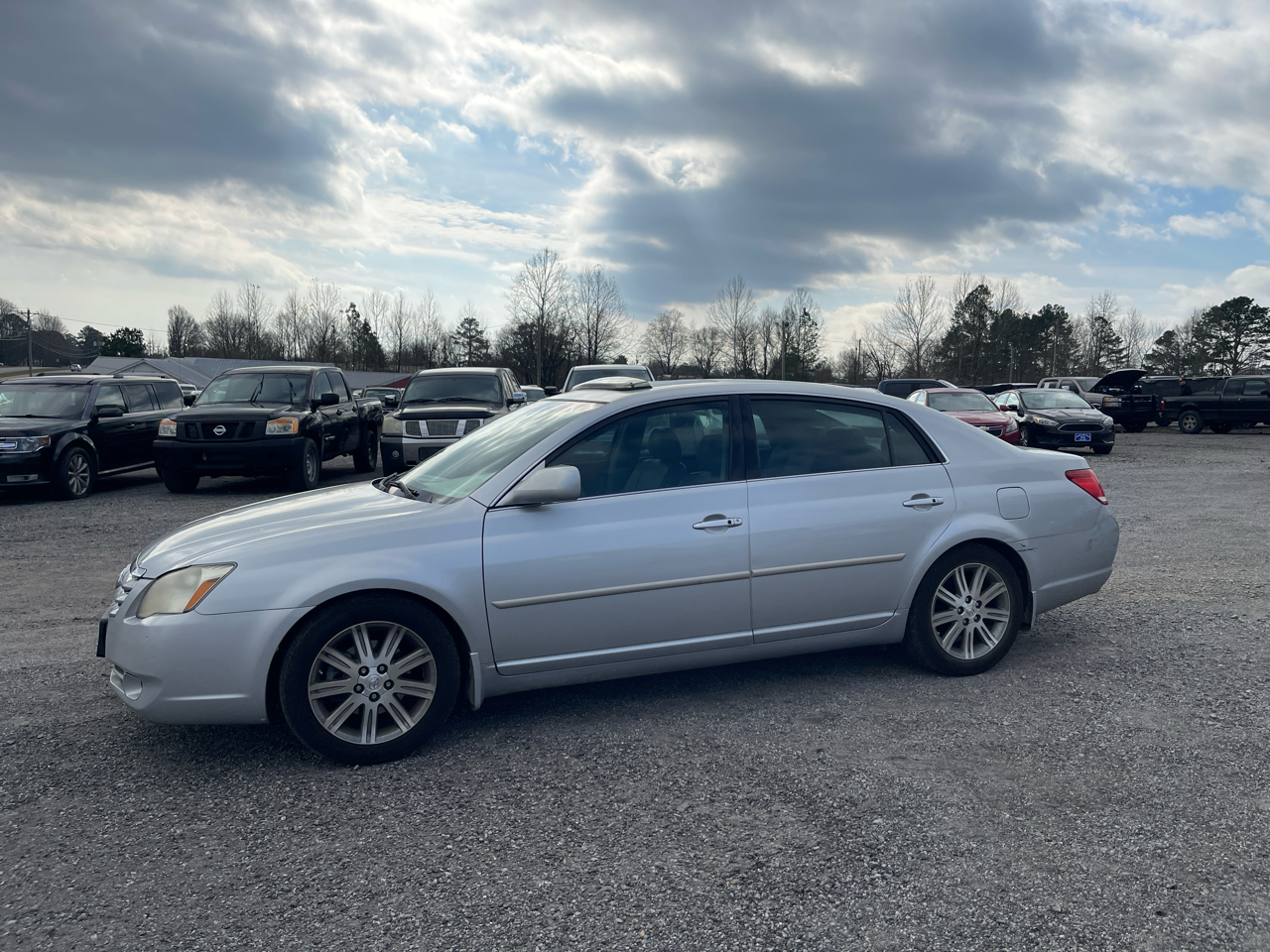 2007 Toyota Avalon XL's photo
