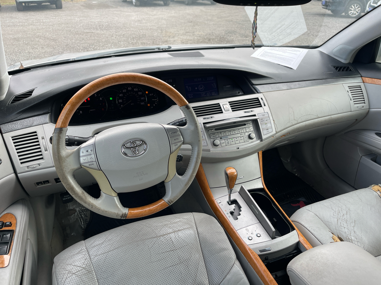 2007 Toyota Avalon XL photo 2