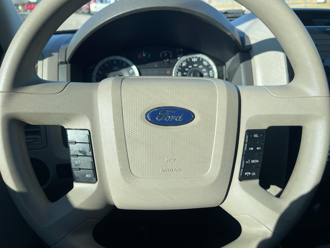 Ford Escape  2011