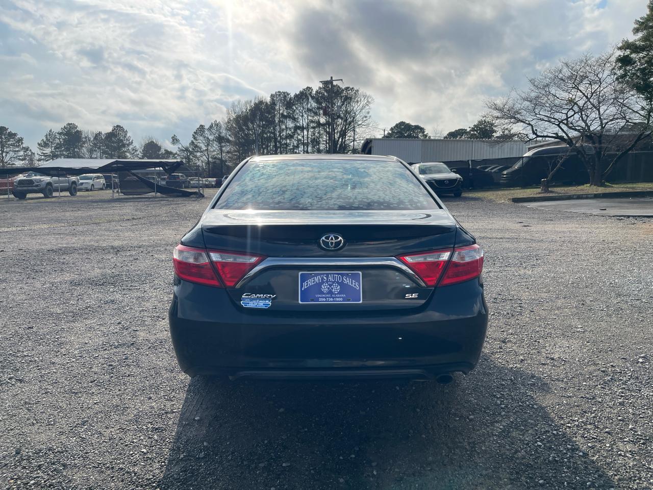 Toyota Camry LE  2017