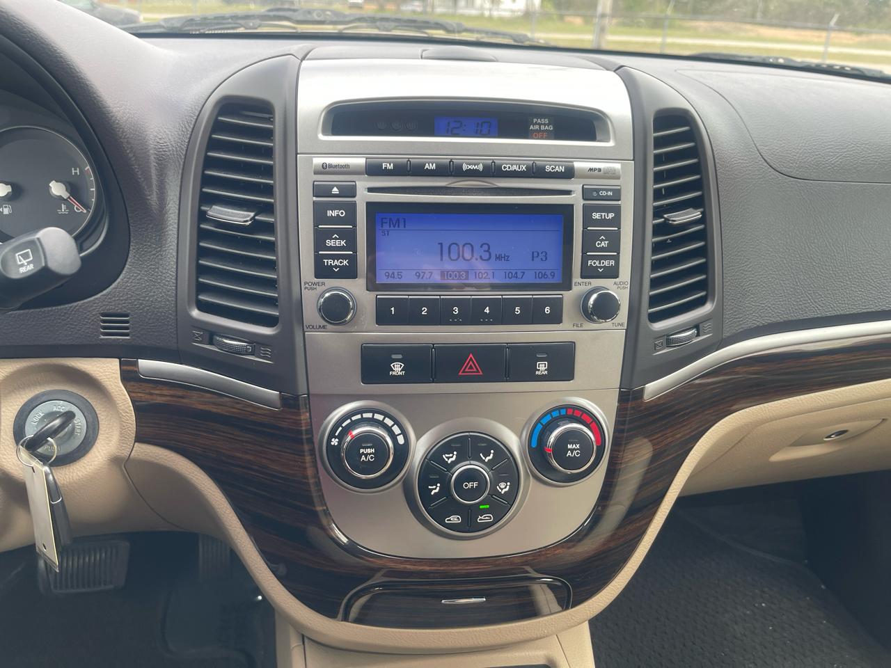 Hyundai Santa Fe  2012