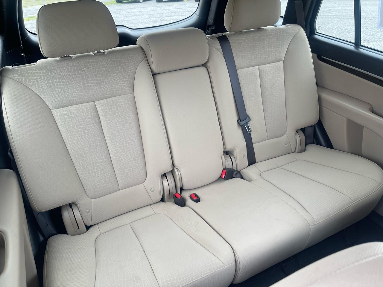 Hyundai Santa Fe  2012