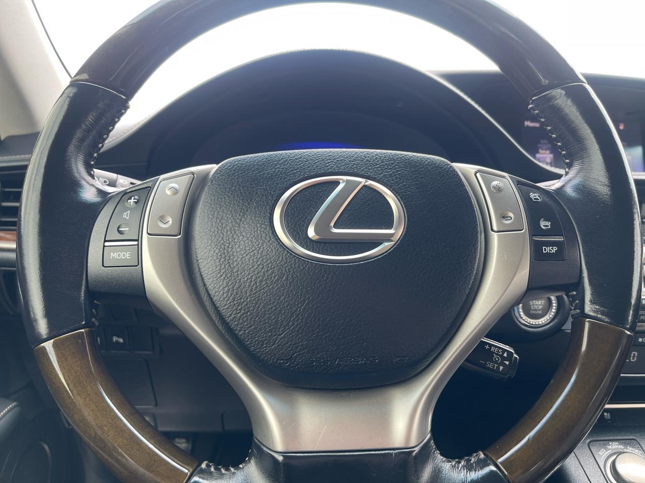 Lexus ES 350  2015