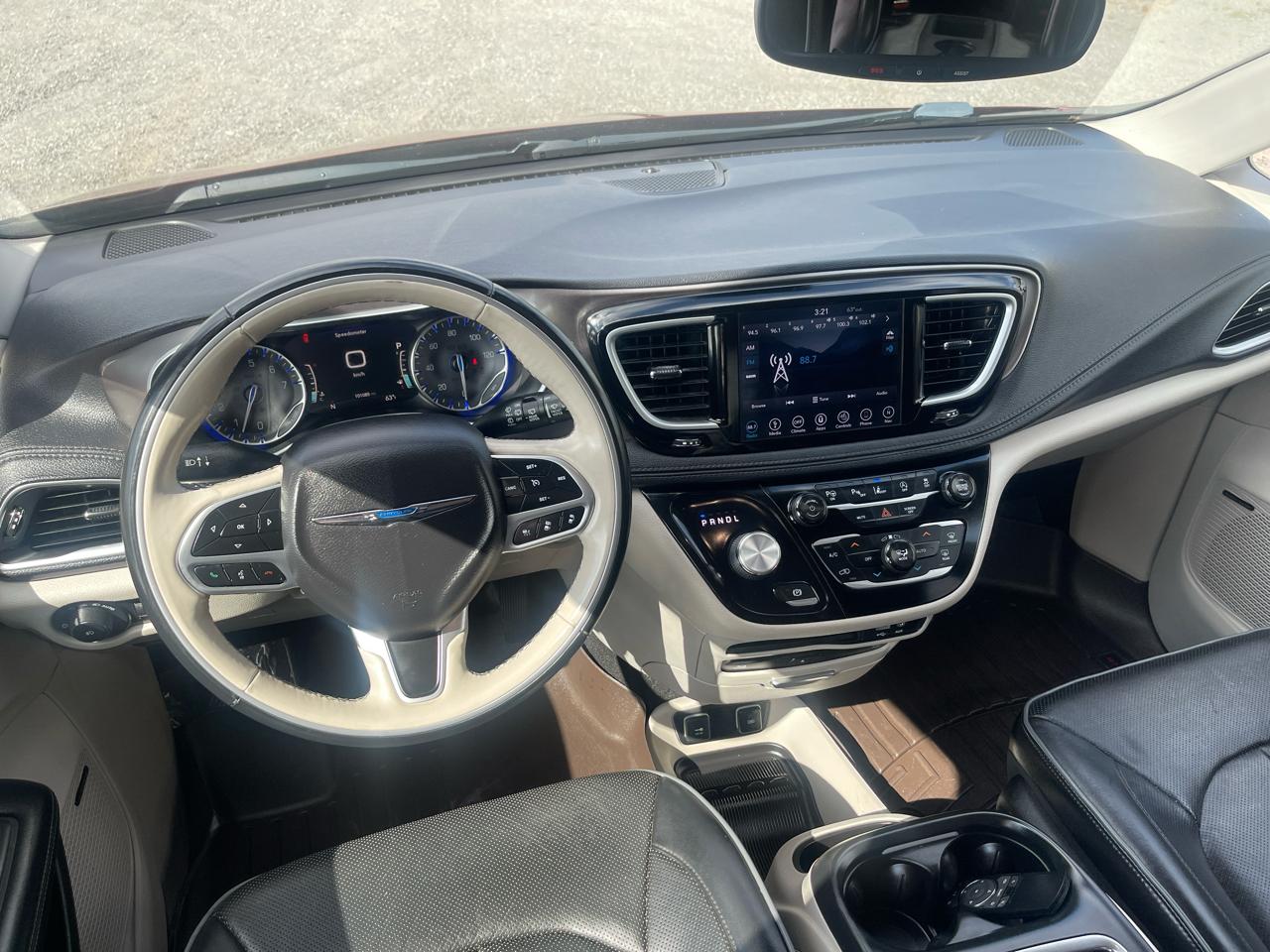 Chrysler Pacifica  2018