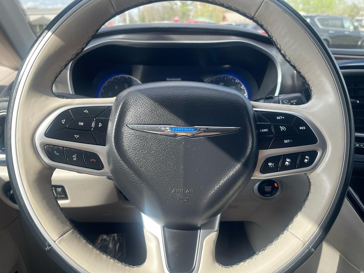 Chrysler Pacifica  2018