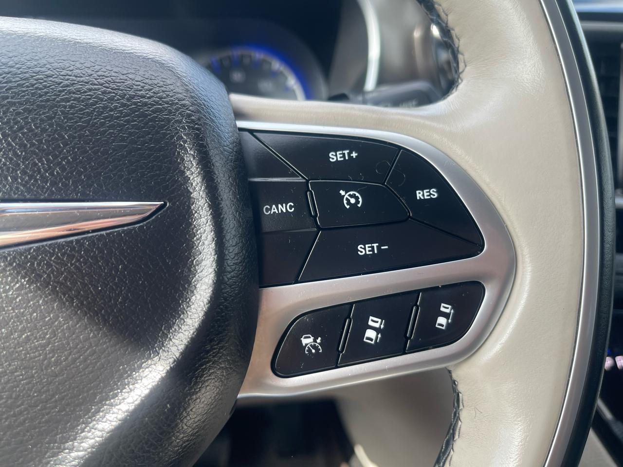 Chrysler Pacifica  2018