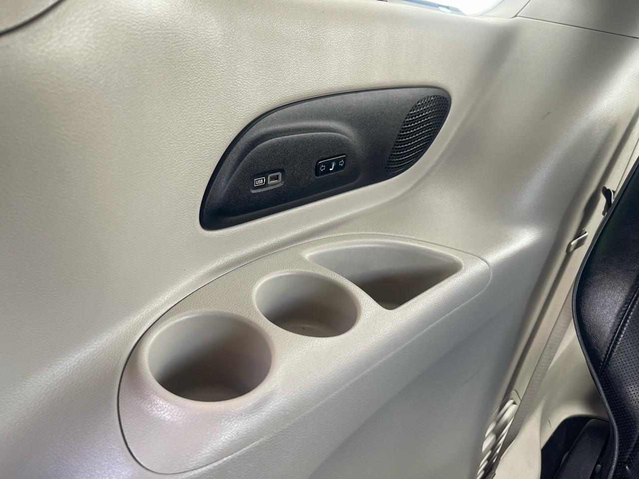 Chrysler Pacifica  2018