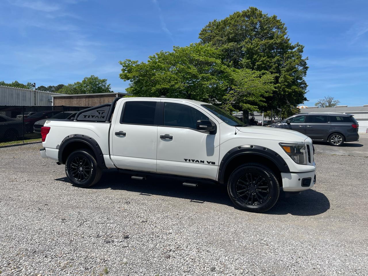 Nissan Titan  2018