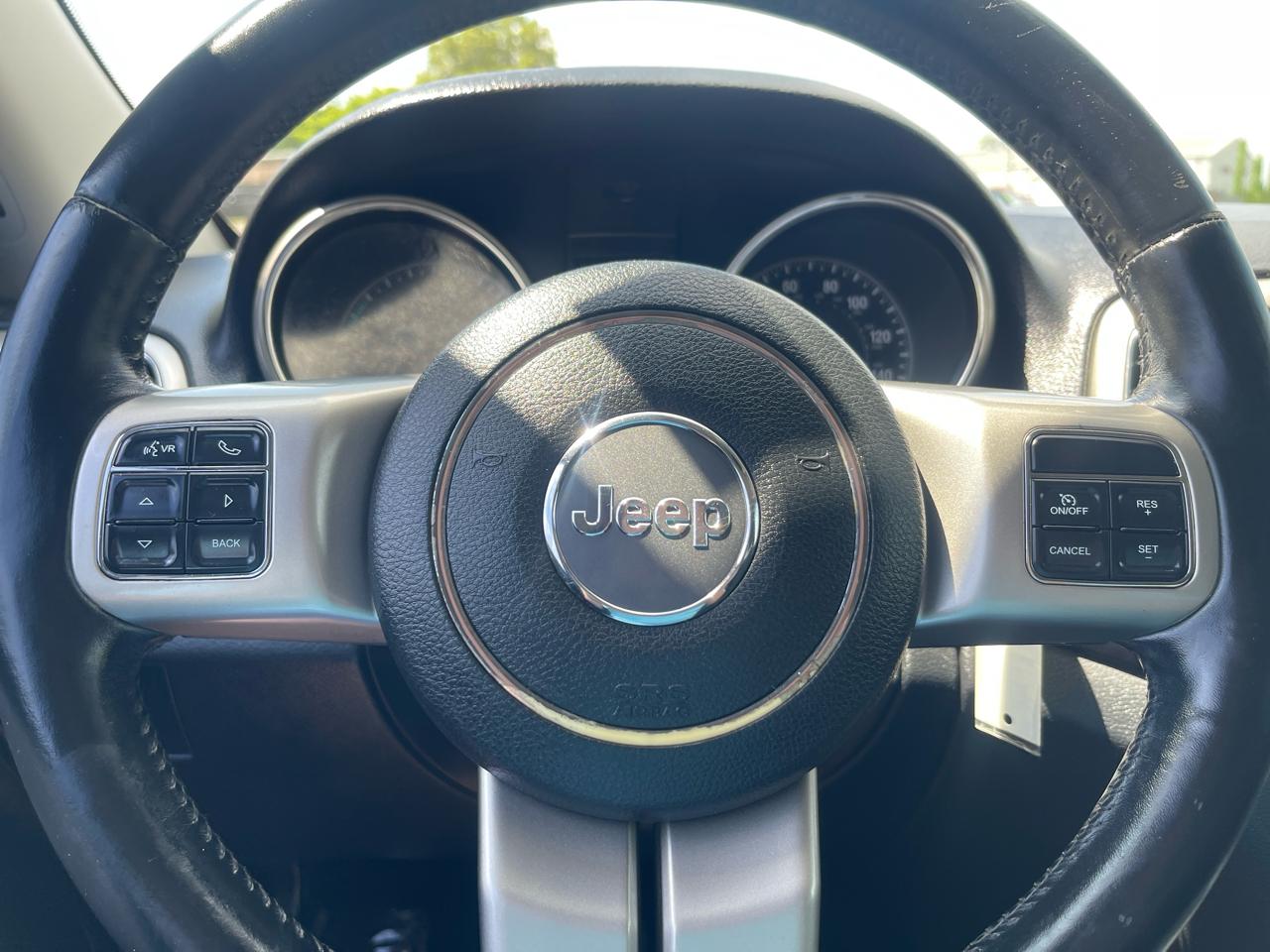 Jeep Grand Cherokee  2012