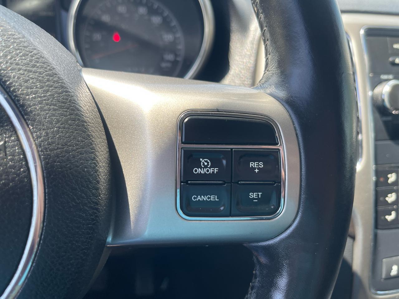 Jeep Grand Cherokee  2012