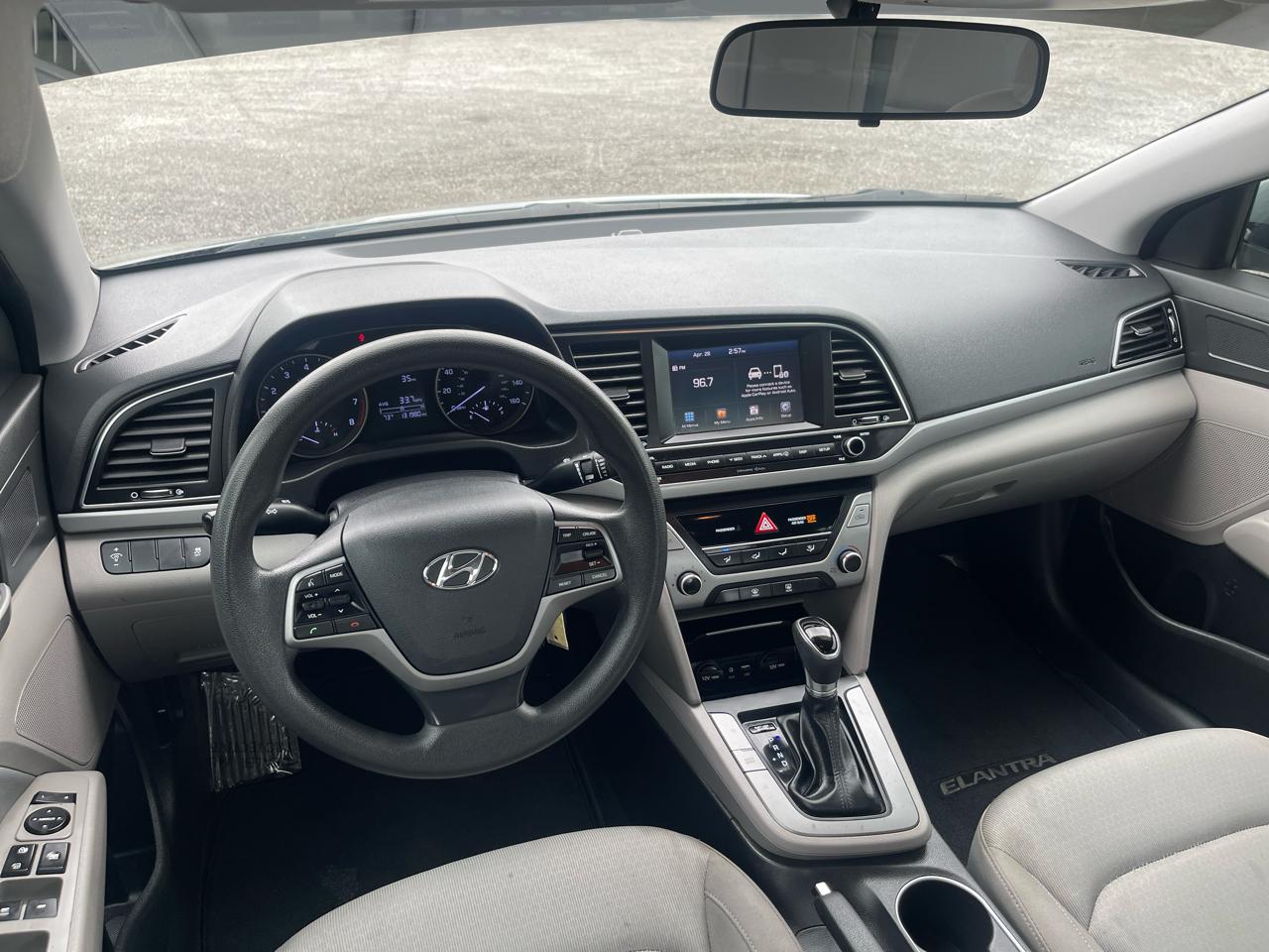 Hyundai Elantra  2017