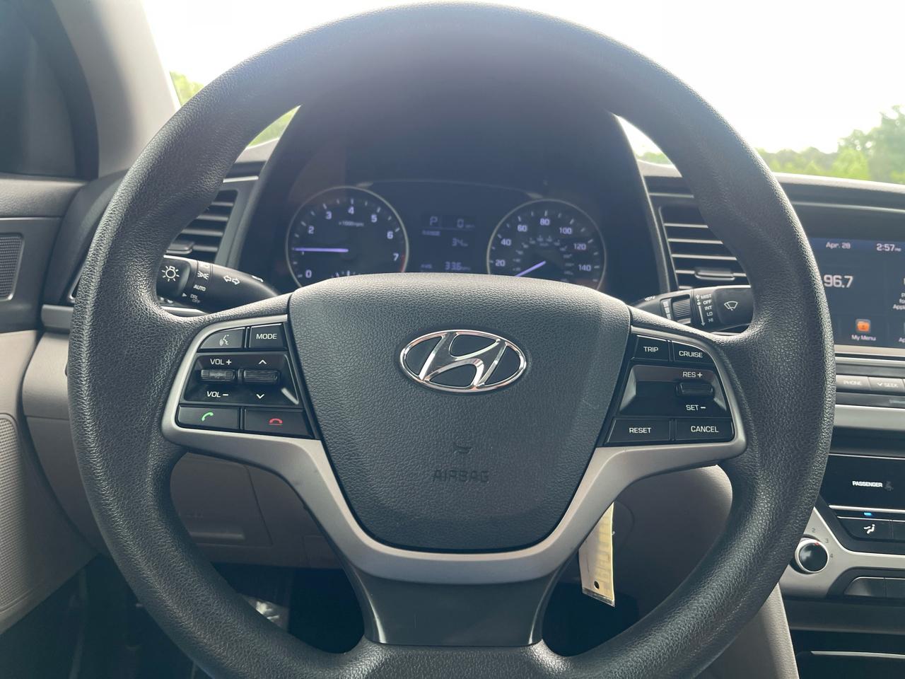 Hyundai Elantra  2017