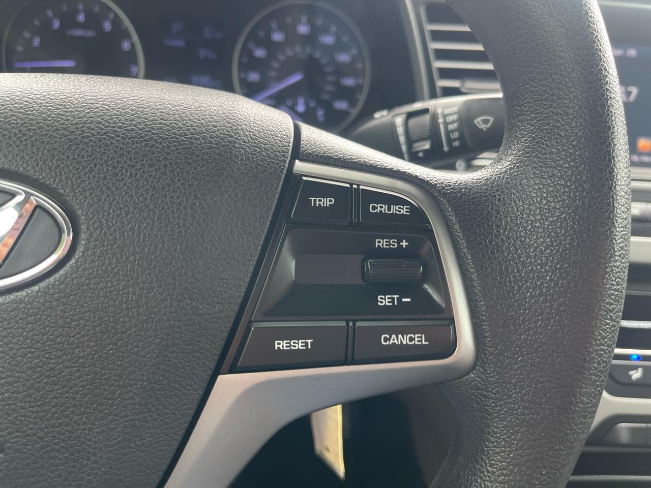 Hyundai Elantra  2017