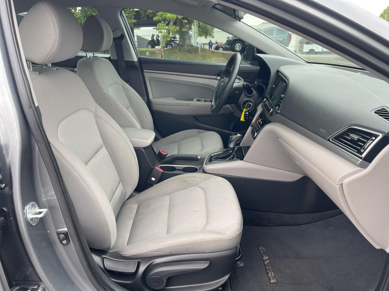 Hyundai Elantra  2017